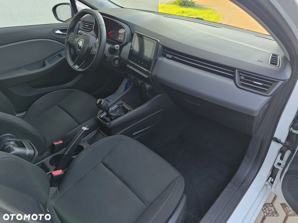 Renault Clio - 12