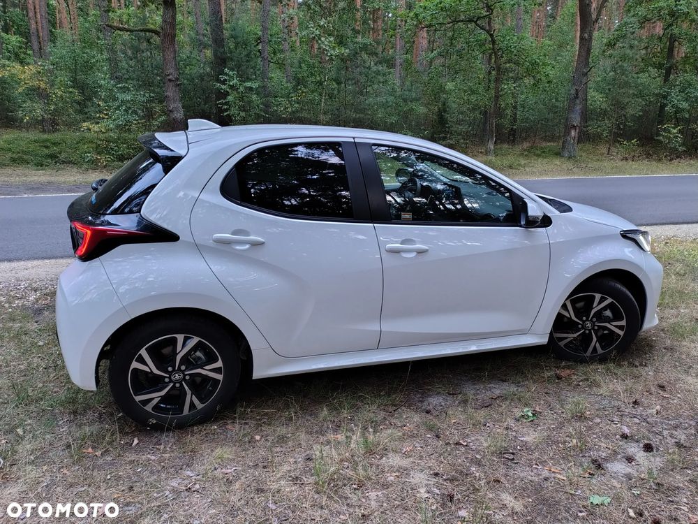 Toyota Yaris Hybrid 1.5 Style - 8