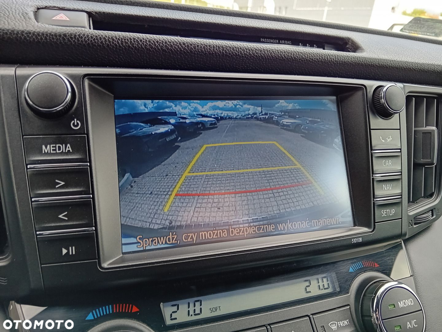 Toyota RAV4 - 24