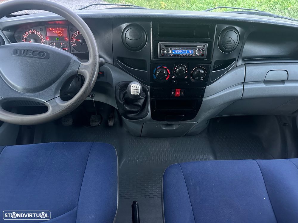 Iveco Daily 35C18 7 Lugares caixa aberta - 5