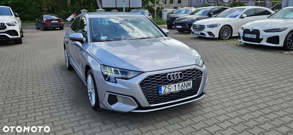 Audi A3 Sportback 35 TFSI S tronic - 4