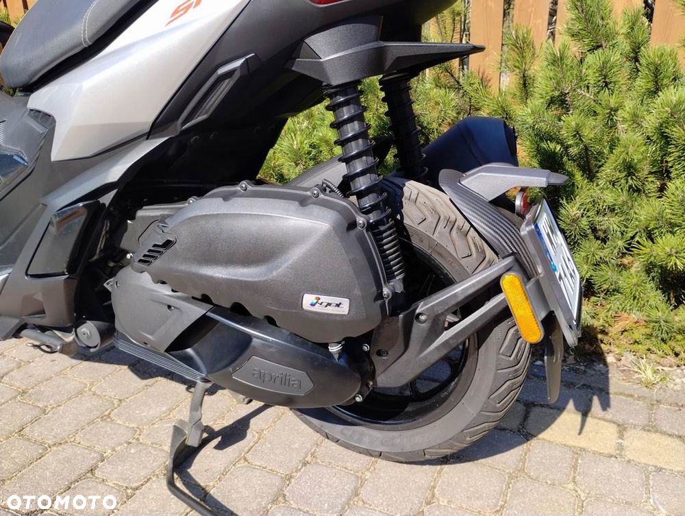 Aprilia SR - 15
