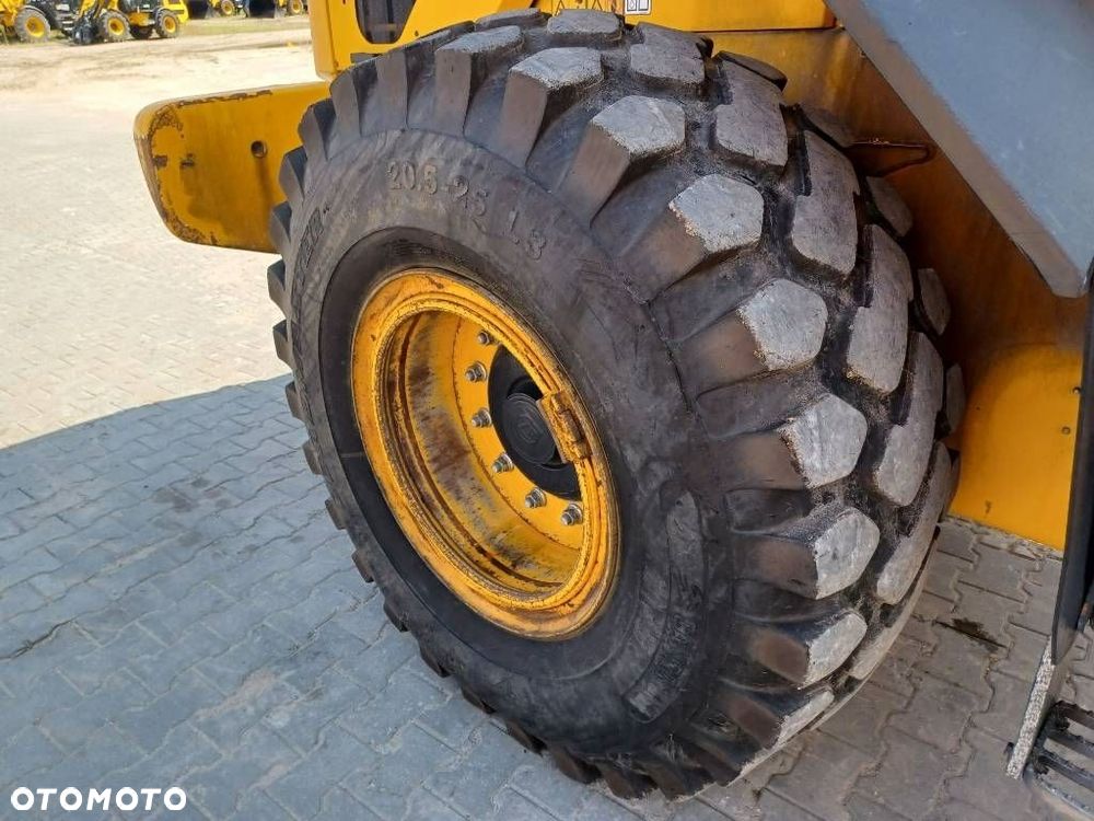 JCB JCB 437 ZX - 9