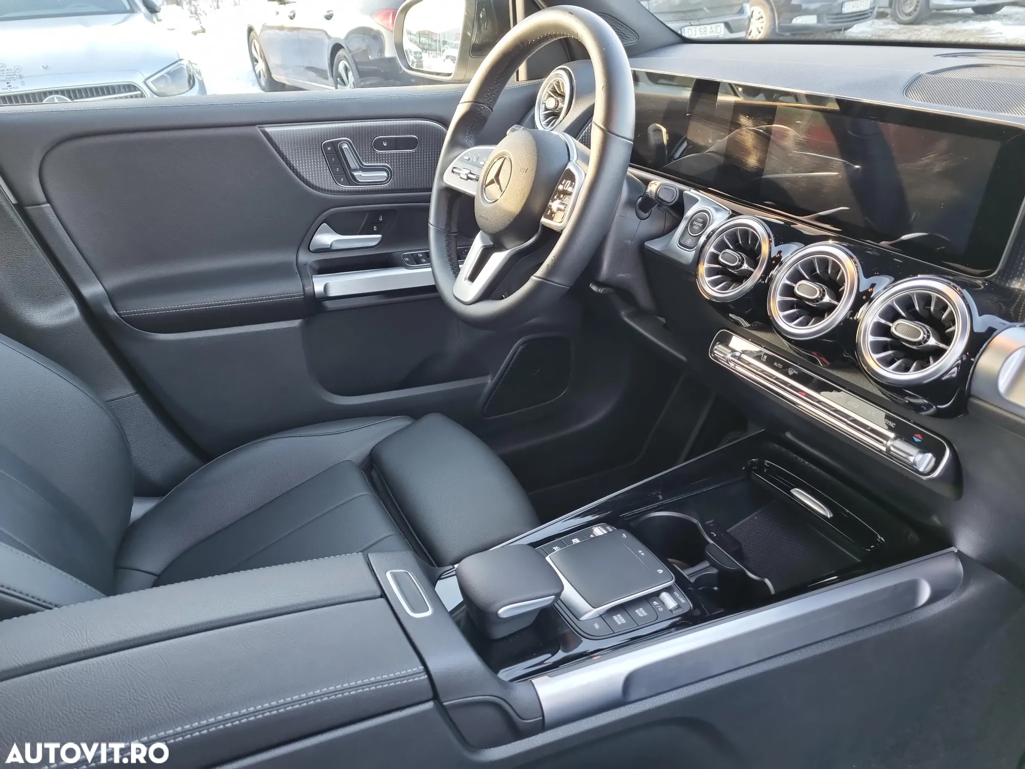 Mercedes-Benz GLB 200 4MATIC Aut. - 13