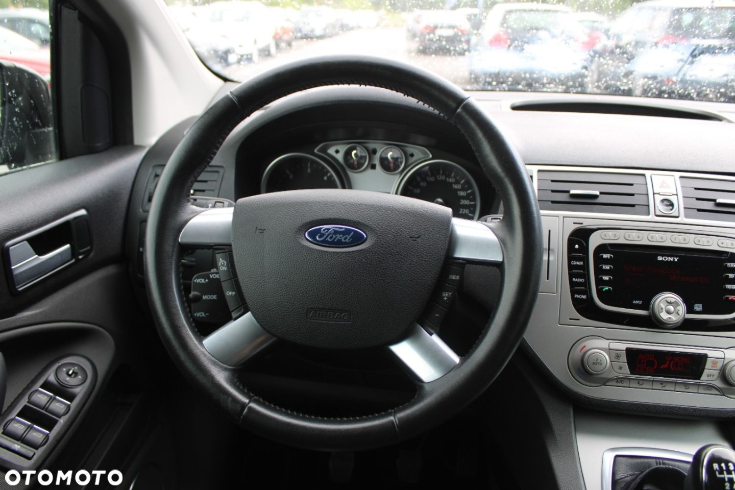 Ford Kuga - 35