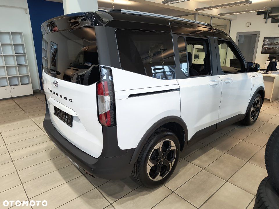 Ford Tourneo Courier - 3
