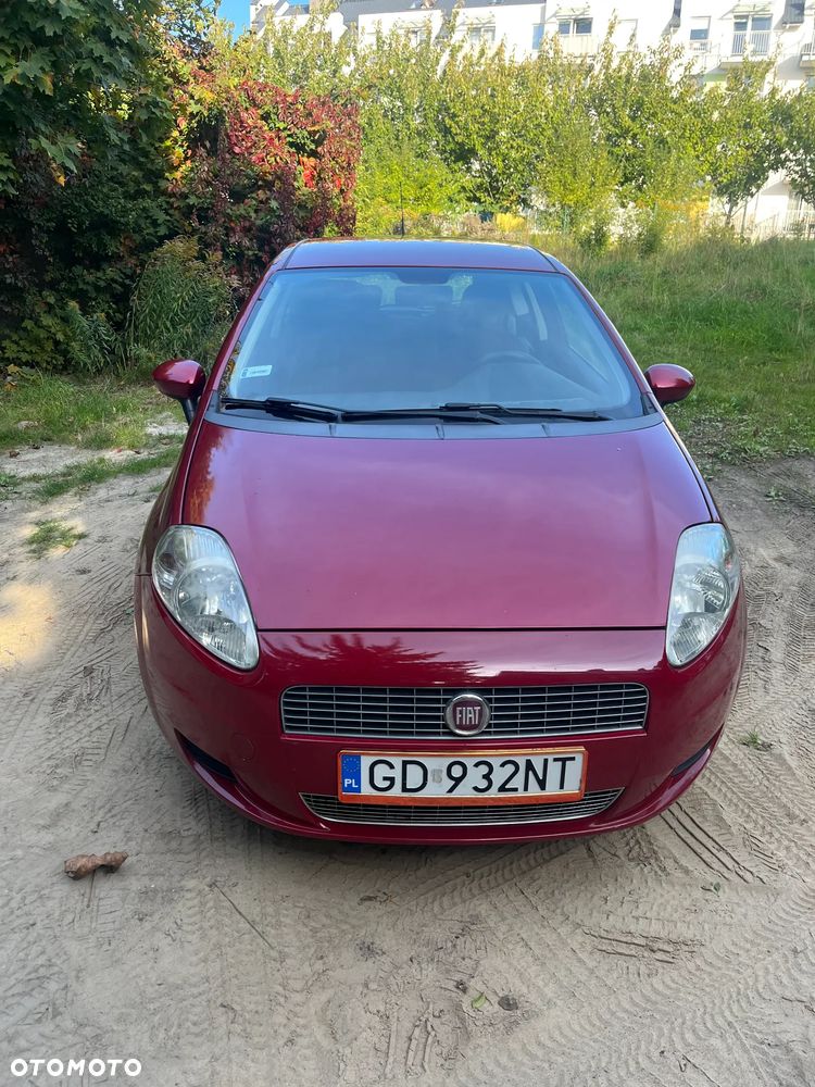 Fiat Grande Punto 2008 photo 3