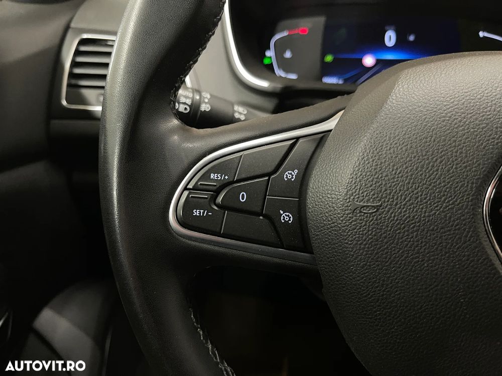 Renault Megane BLUE dCi 115 EDC BUSINESS EDITION - 19