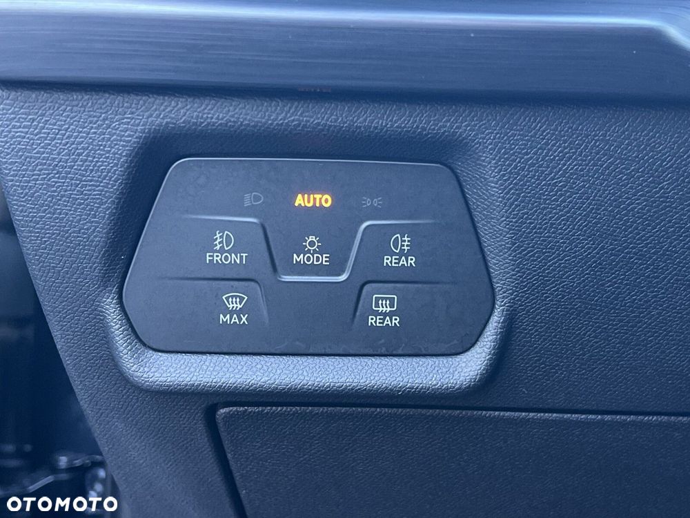 Cupra Formentor 1.4 e-Hybrid VZ DSG - 11