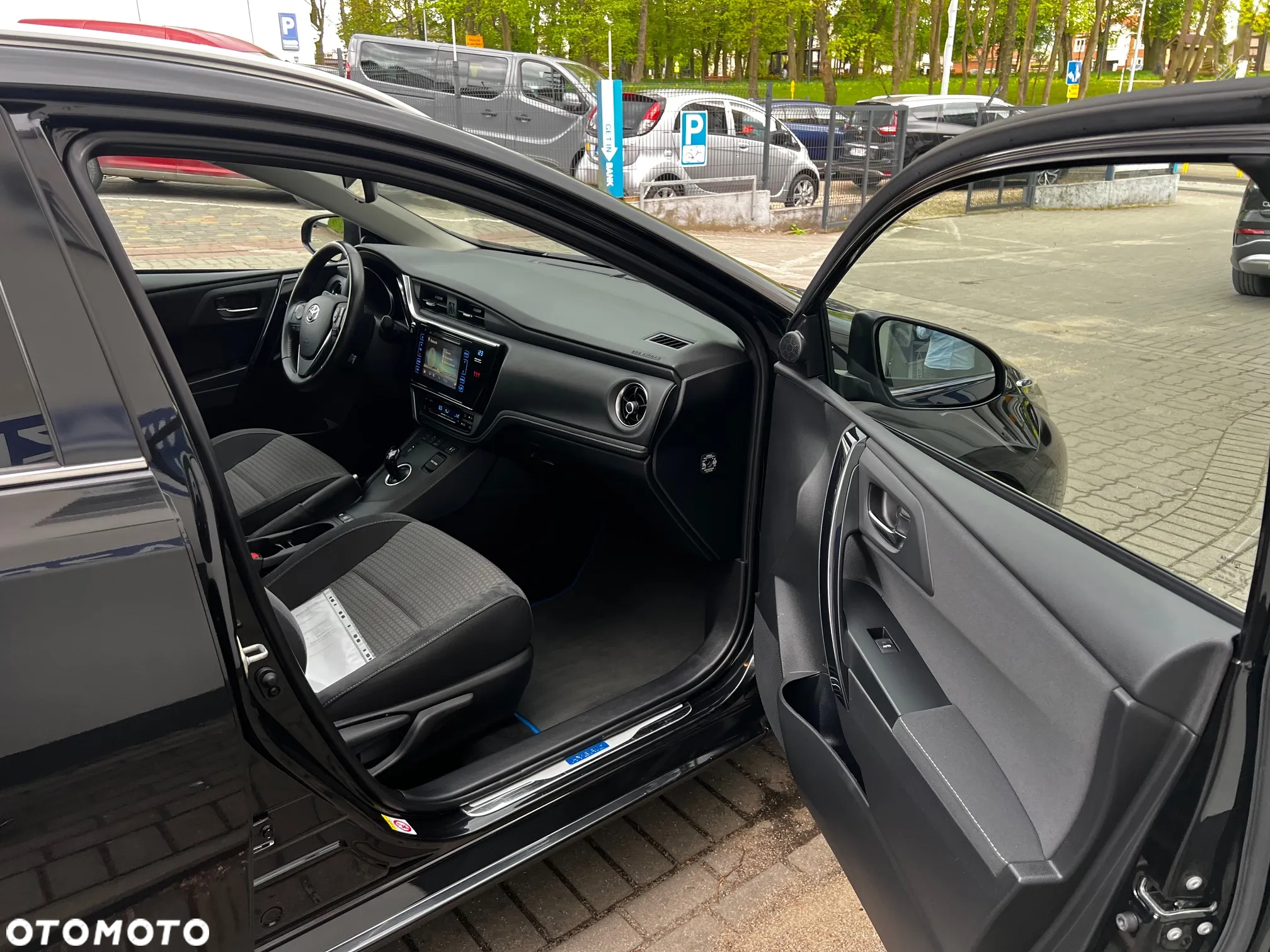 Toyota Auris 1.8 VVT-i Hybrid Automatik Touring Sports Edition S+ - 7