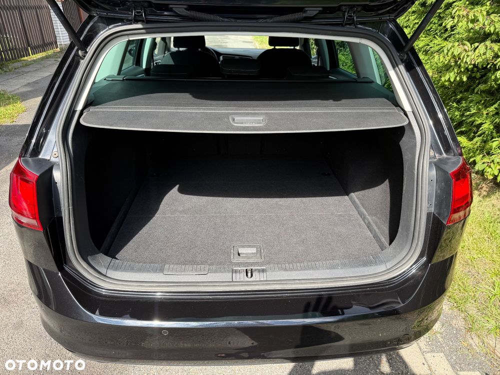Volkswagen Golf 1.6 TDI BlueMotion Technology Cup - 23