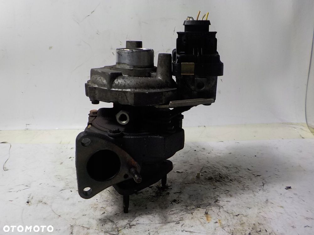 JAGUAR XF X250 2.7D TURBOSPRĘŻARKA TURBINA 6R8Q-6K682-BD - 4