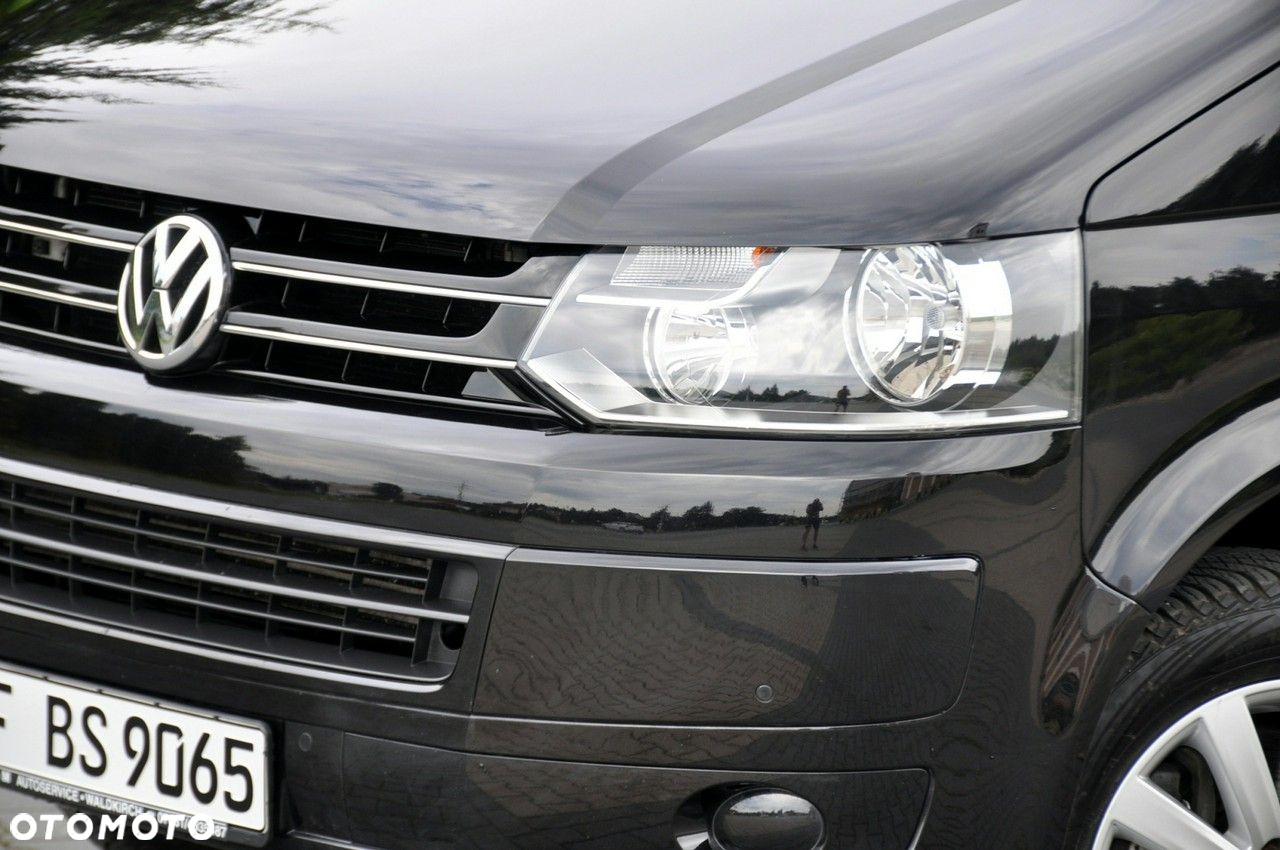 Volkswagen Multivan - 12
