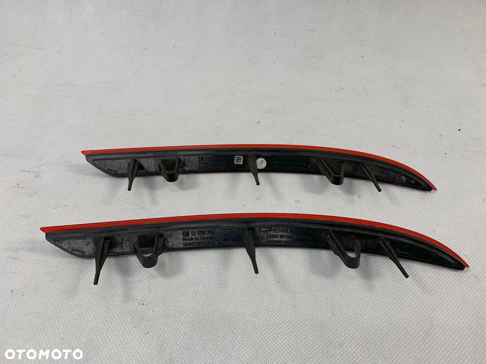 Opel Astra 4 IV J FL 12r Odblask lewy tyl tylny Lift 2012 2szt - 2