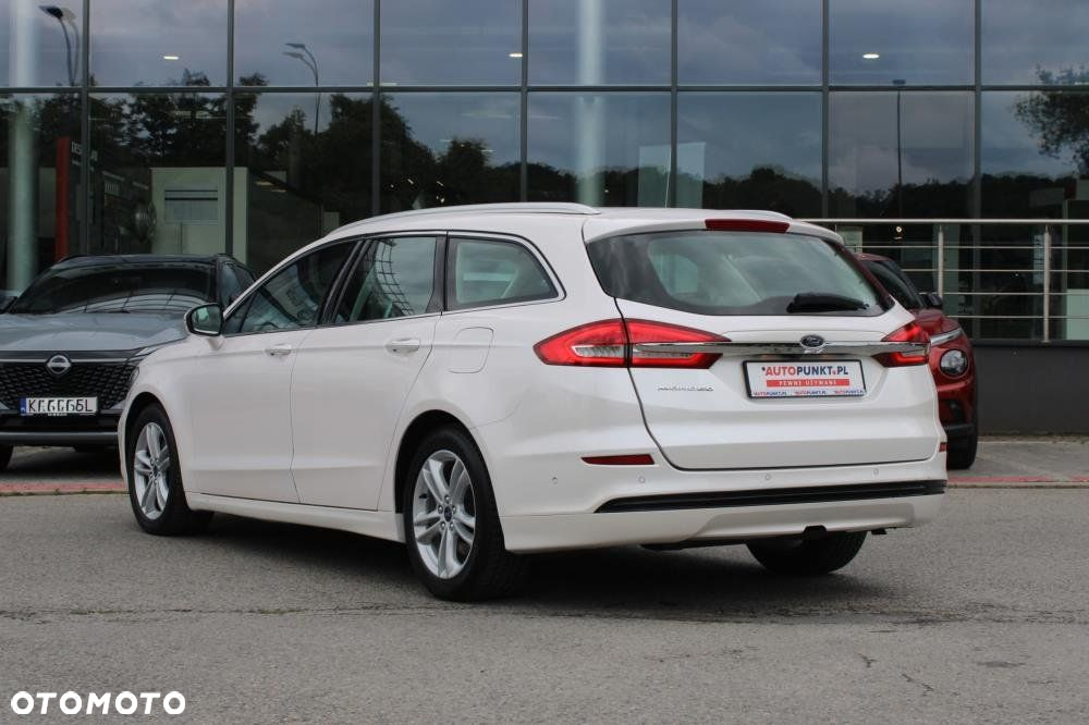 Ford Mondeo - 7