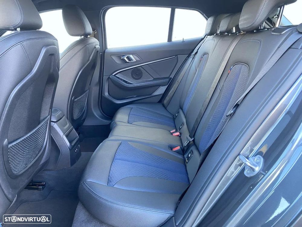 BMW 116 d Pack Desportivo M - 7