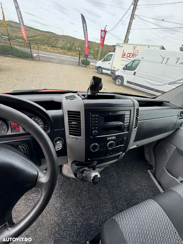 Volkswagen CRAFTER - 10