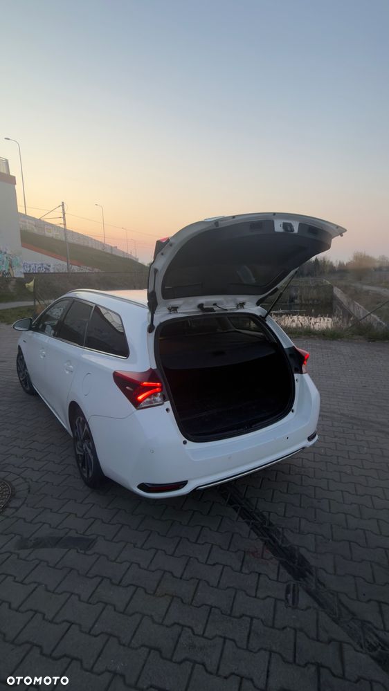 Toyota Auris Hybrid 135 Comfort - 9