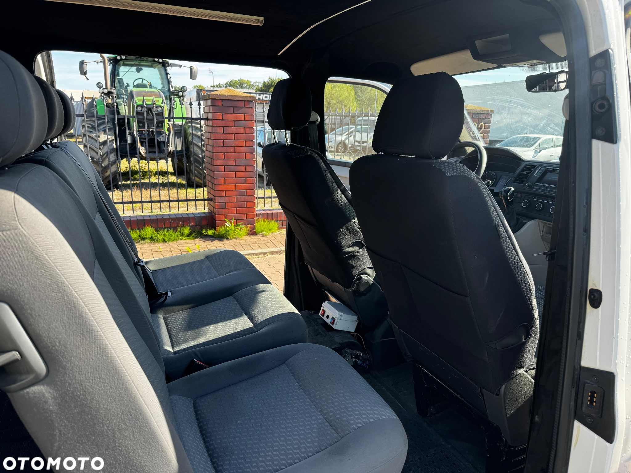 Volkswagen Transporter - 11