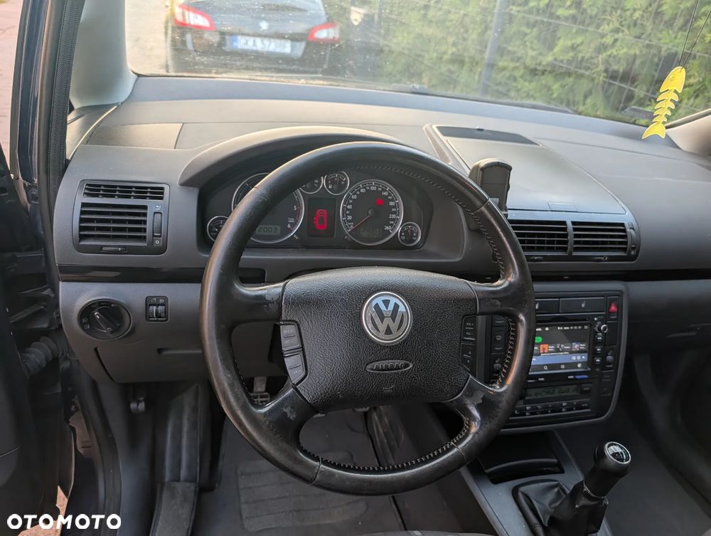 Volkswagen Sharan - 8