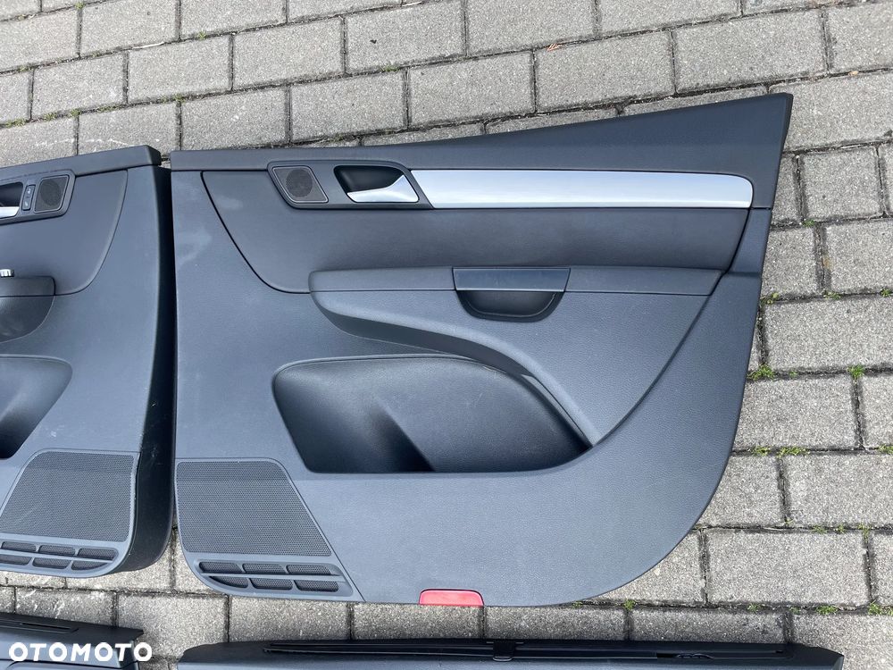 VW SHARAN II 10- Boczki Tapicerka drzwi komplet Europa skóra czarne - 4