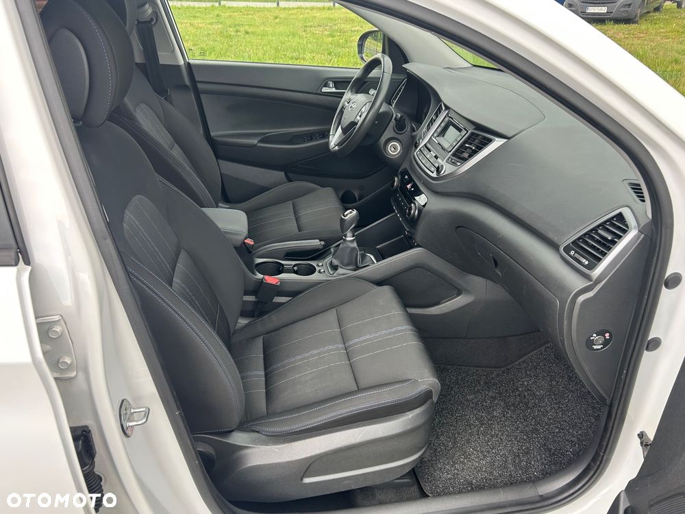 Hyundai Tucson 1.6 GDi 2WD Select - 22