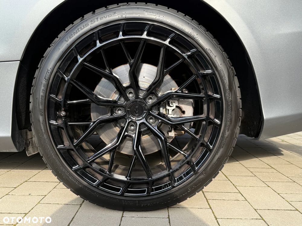 Mercedes-Benz Klasa C AMG 43 4-Matic - 19
