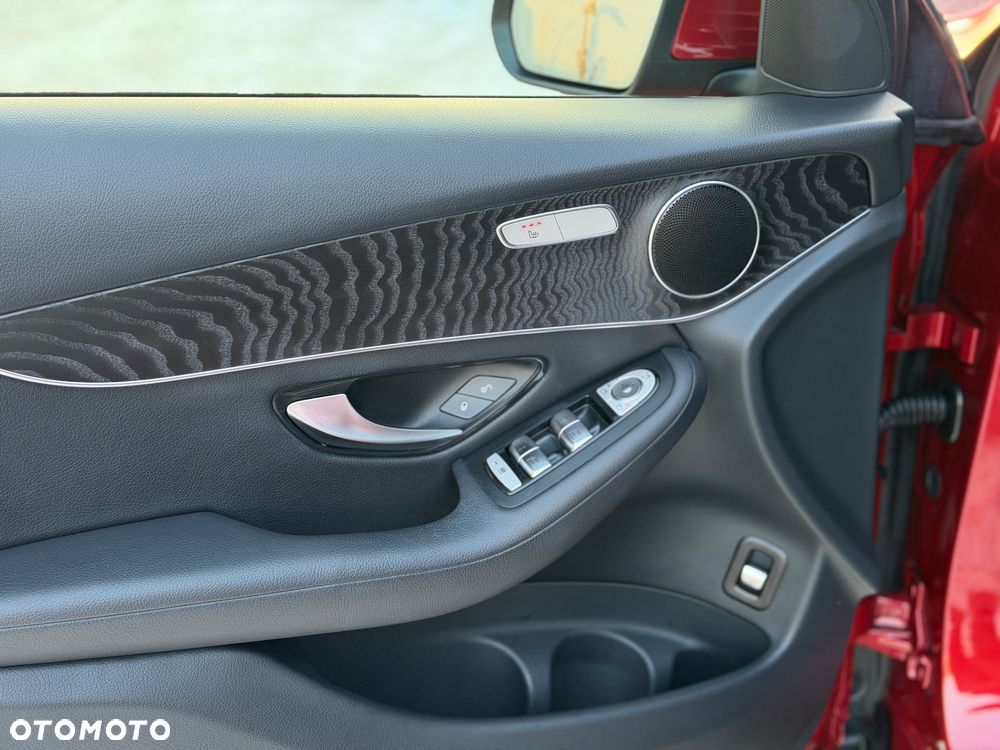 Mercedes-Benz GLC 250 4Matic 9G-TRONIC Exclusive - 16