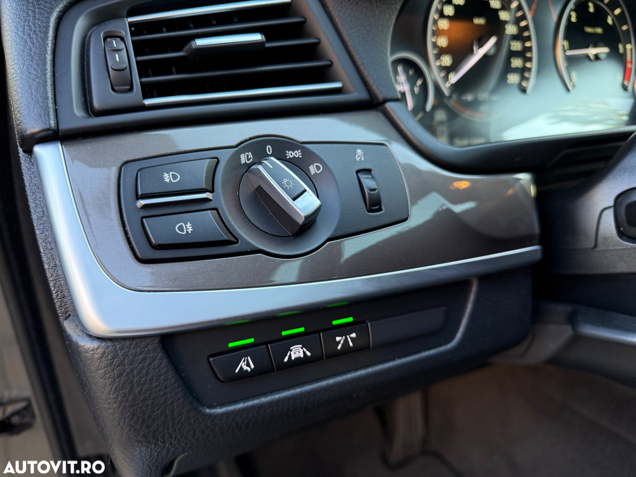 BMW Seria 5 520d Touring Aut. Modern Line - 17