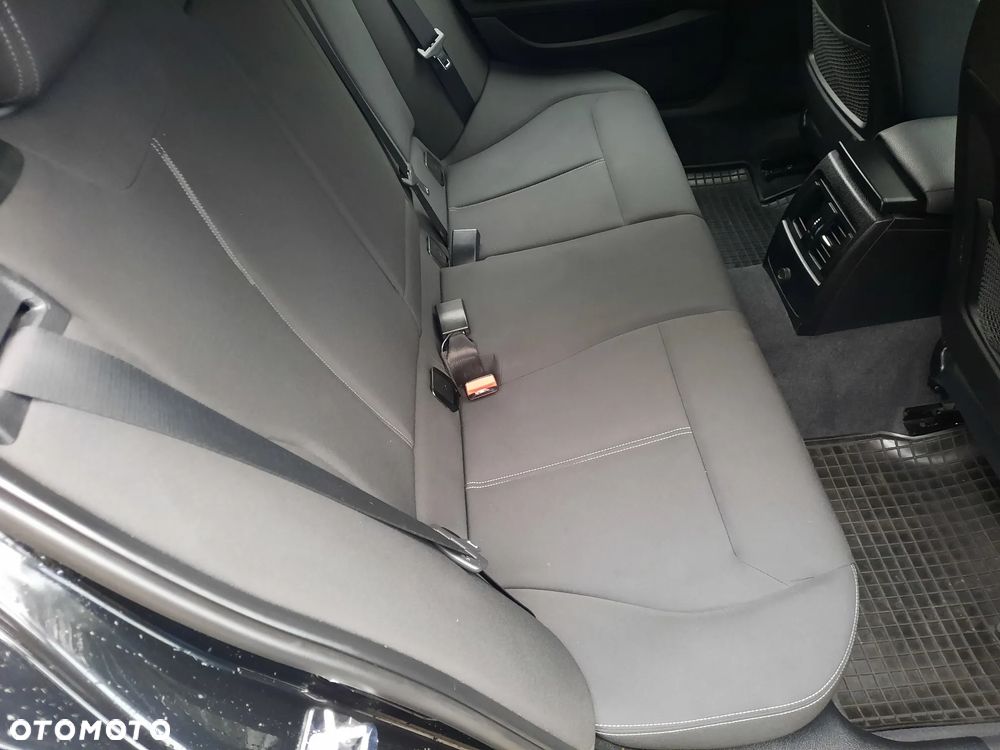 BMW Seria 1 118d DPF Edition Sport - 16