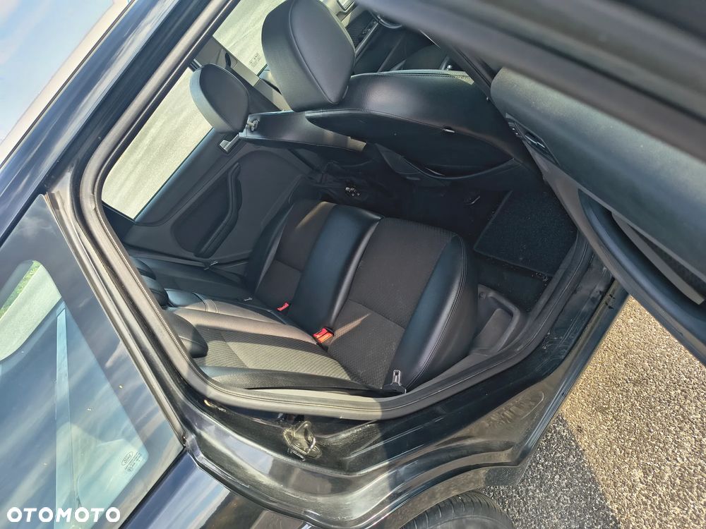 Ford Focus 1.6 Ti-VCT Platinium X - 3