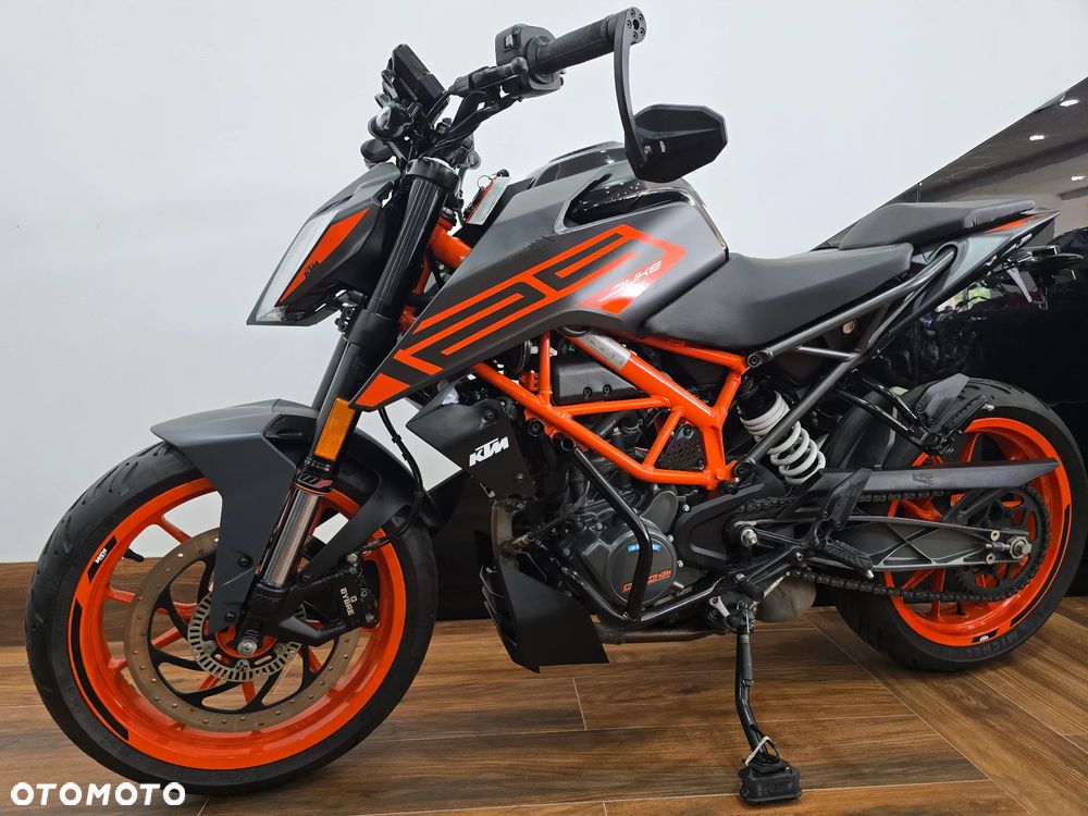 KTM Duke - 23