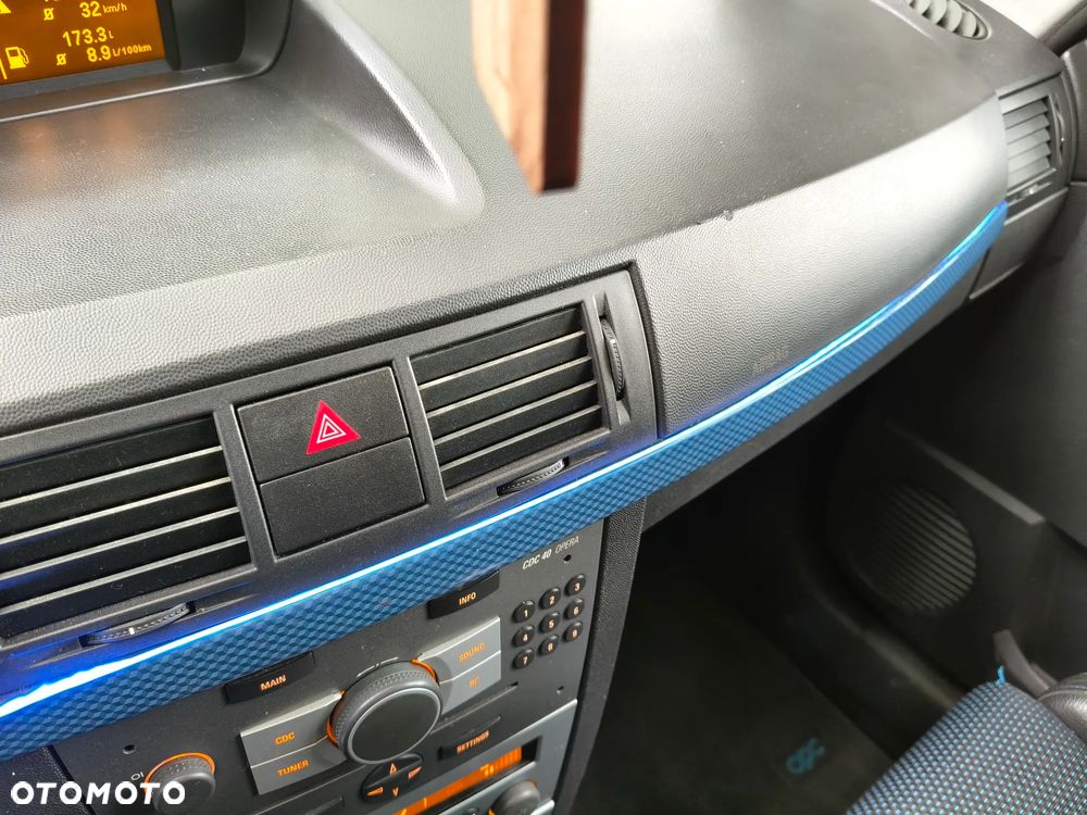 Opel Meriva - 23