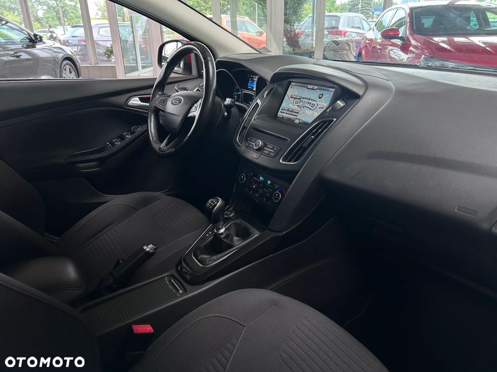 Ford Focus 1.5 EcoBoost Titanium ASS - 11