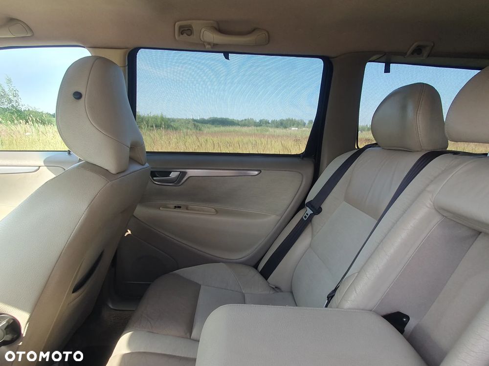 Volvo V70 2.4D5 - 19