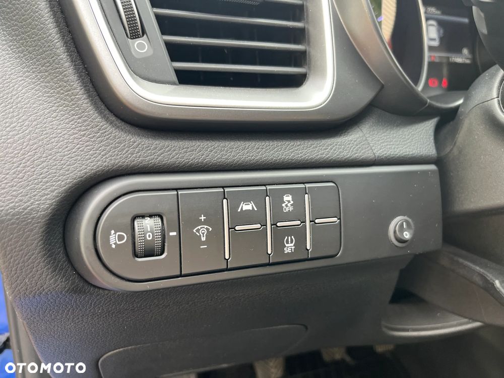 Kia Ceed 1.5 T-GDI M - 15