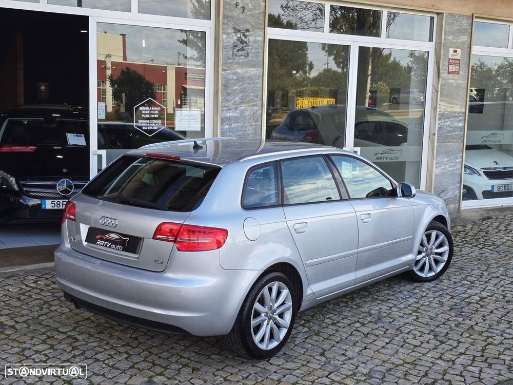 Audi A3 Sportback 1.6 TDI Attraction S-Tronic - 4
