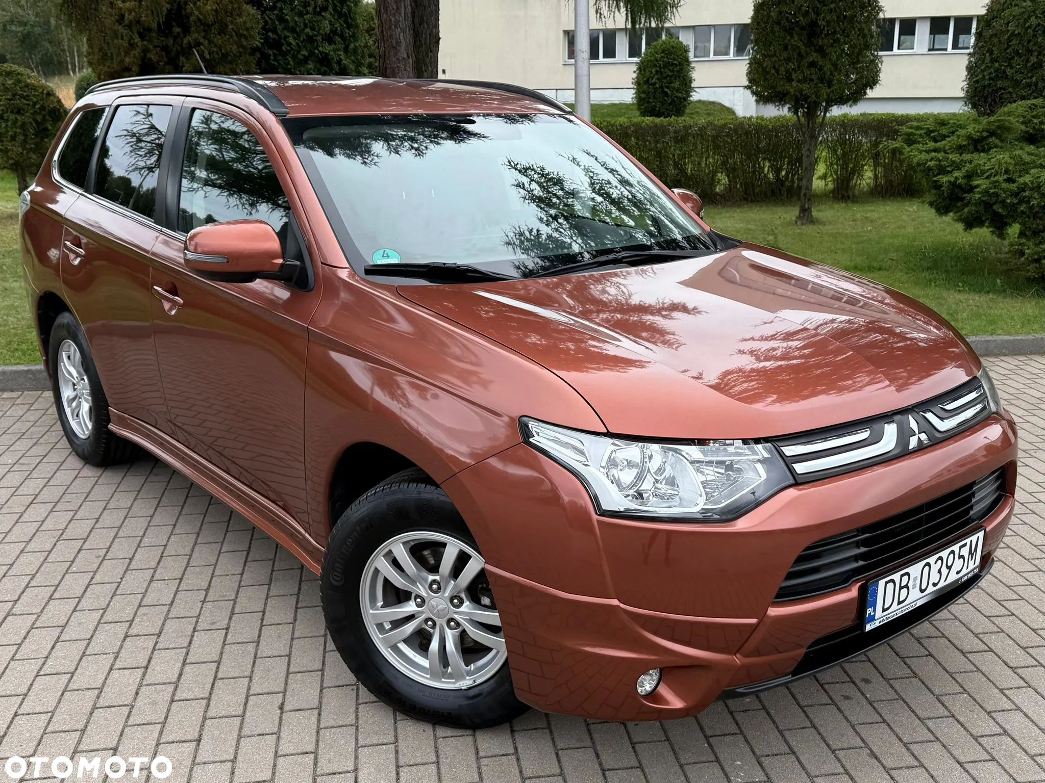 Mitsubishi Outlander 2.0 Invite + 2WD - 1