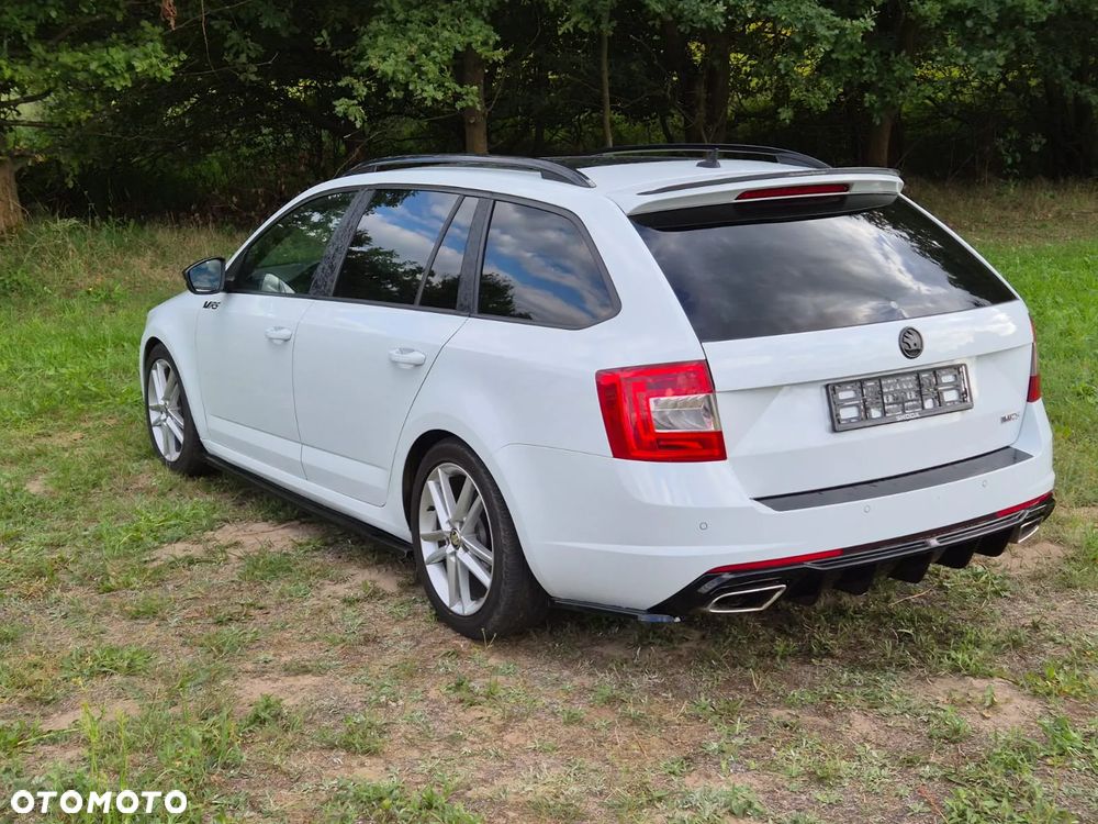 Skoda Octavia 2.0 TDI RS Challenge DSG - 5