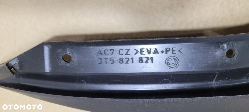 SKODA SUPERB CHLAPACZ TYŁ LEWY 3T5821821 - 4