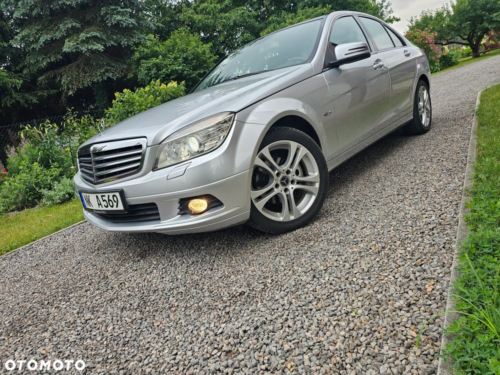 Mercedes-Benz Klasa C 180 Kompressor BlueEFFICIENCY - 16