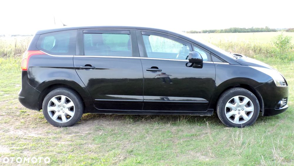 Peugeot 5008 ver-1-6-hdi-family - 1