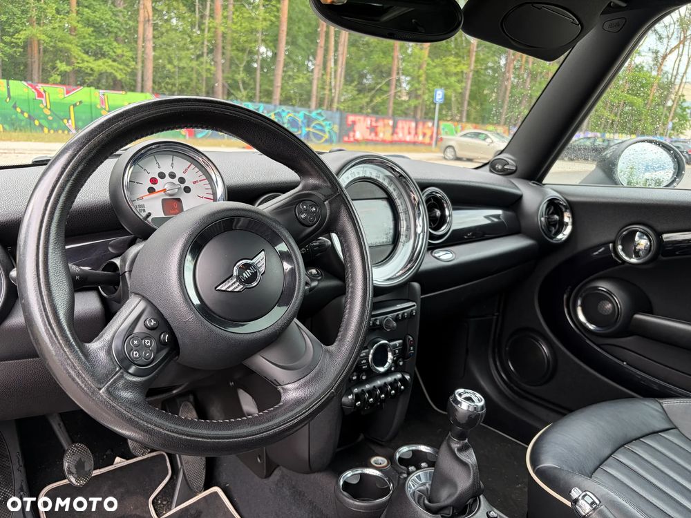 MINI Clubman Cooper D - 10