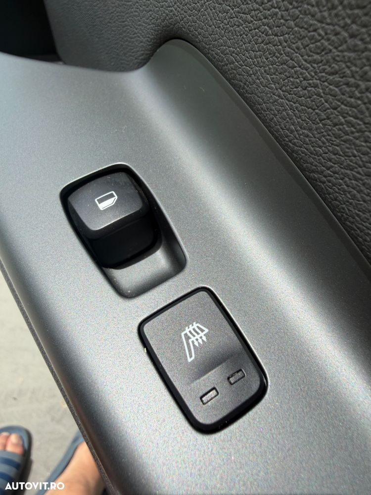 Hyundai KONA - 23