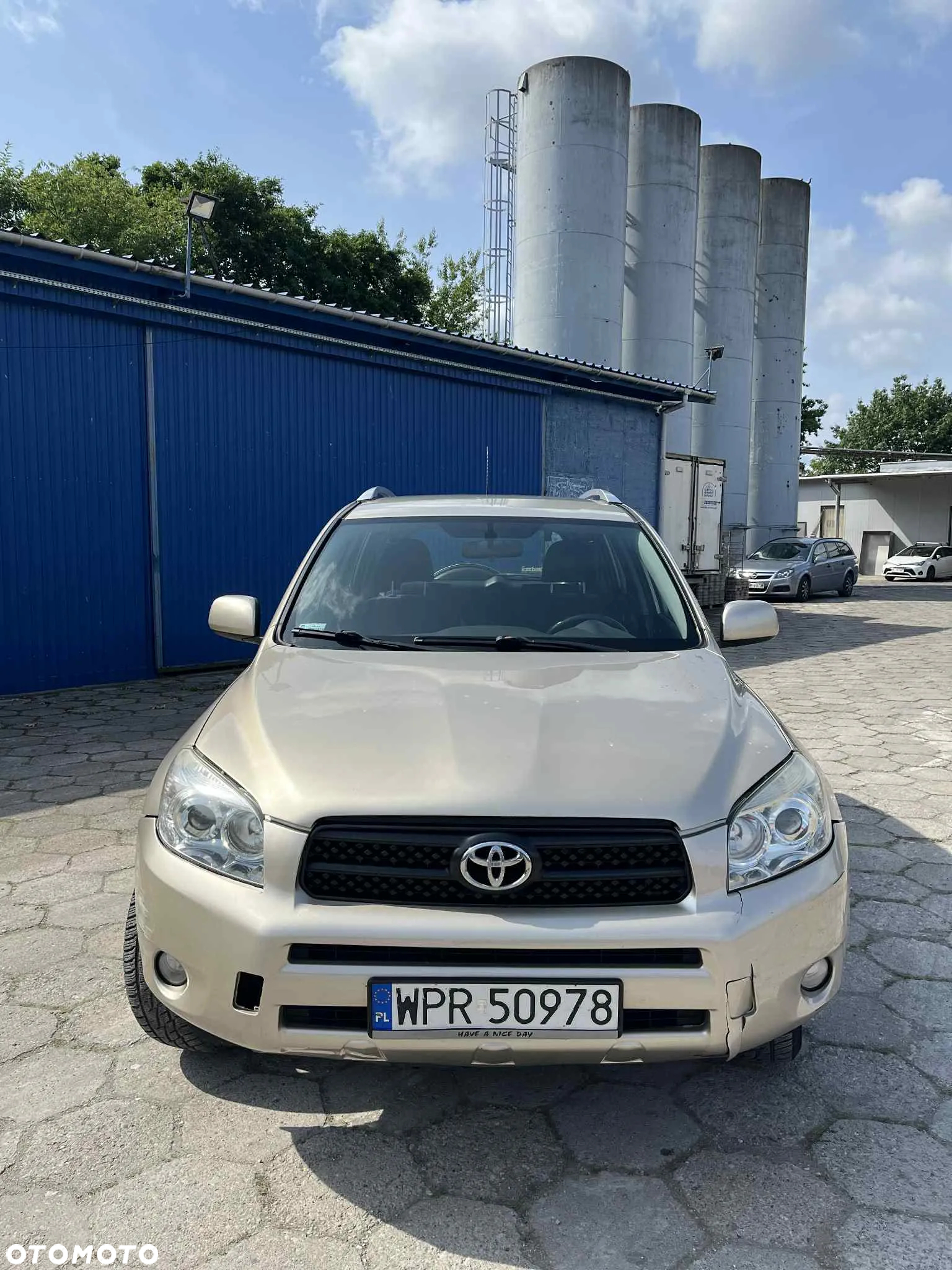Toyota RAV4 - 22