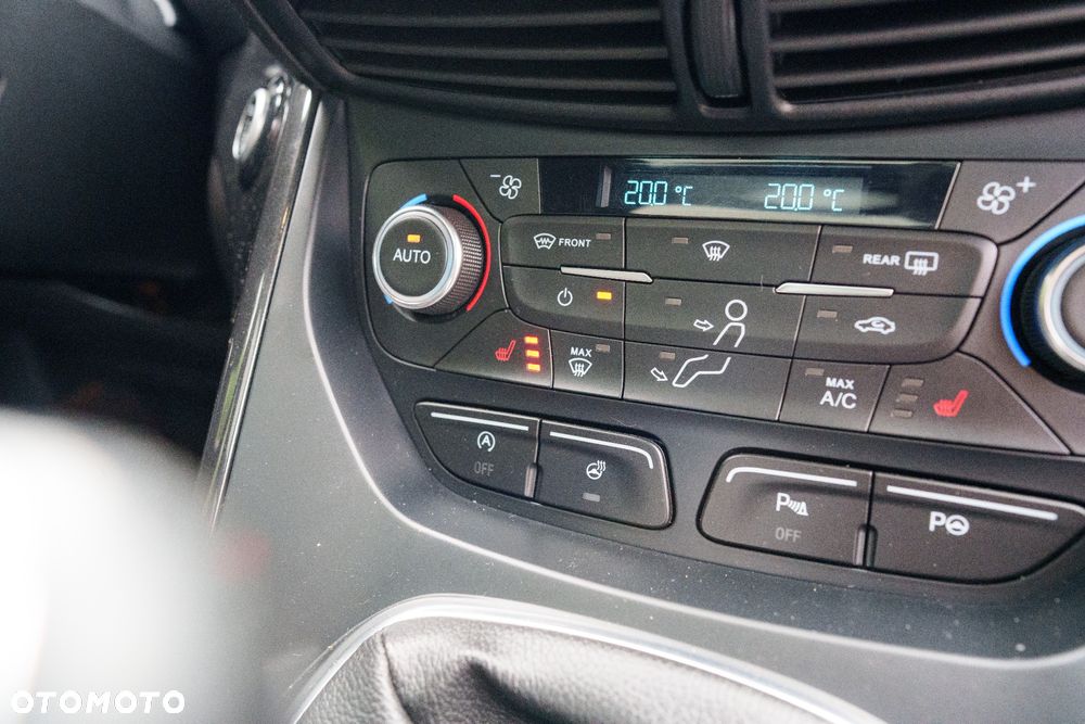 Ford Kuga 1.5 EcoBoost 2x4 ST-Line - 23
