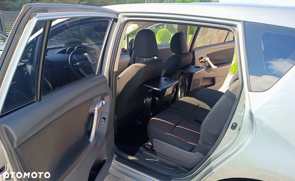 Toyota Verso 2.0 D-4D Luna - 21