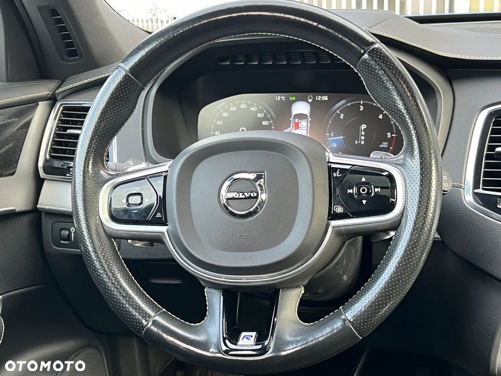 Volvo XC 90 D5 AWD R-Design 7os - 22
