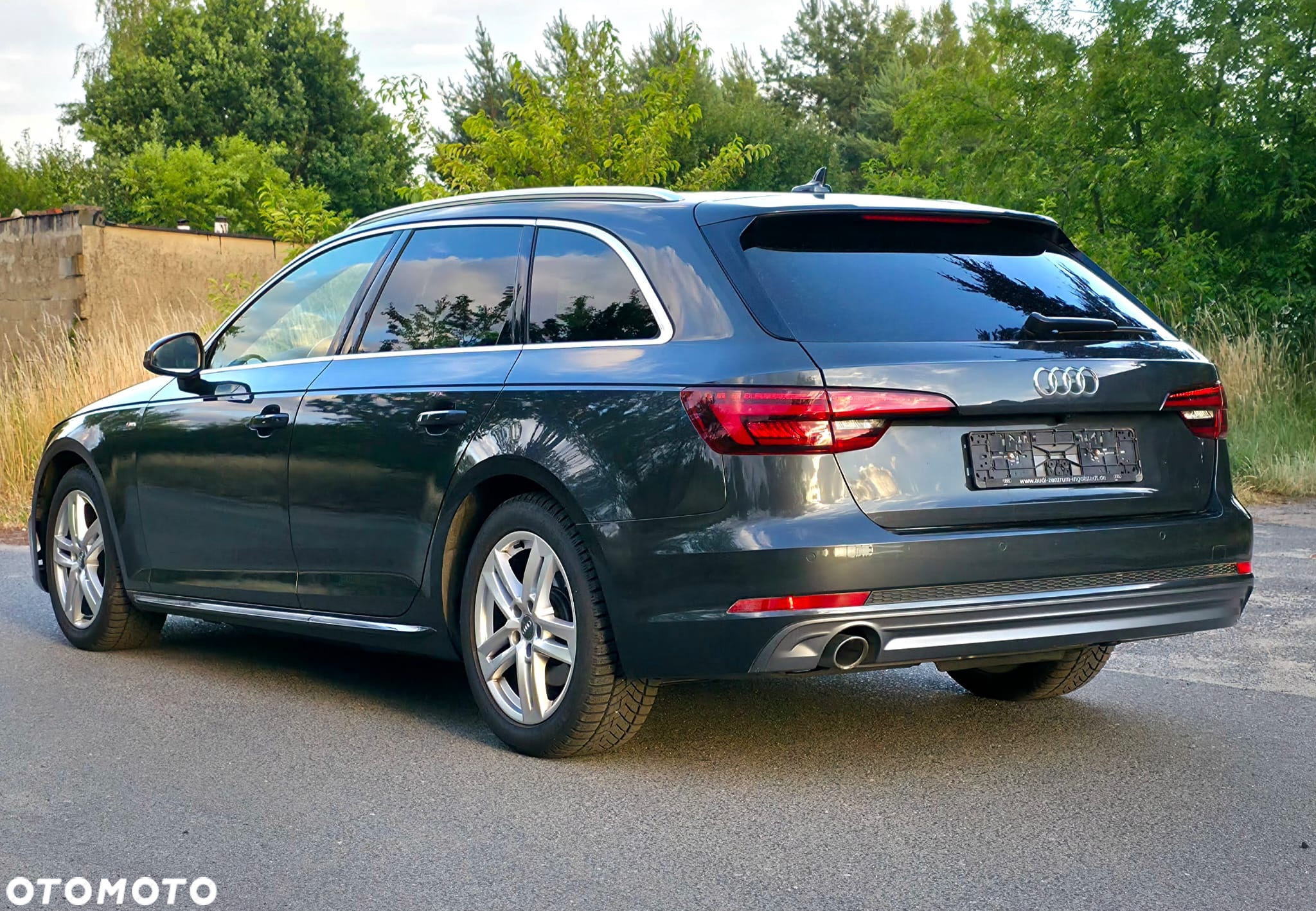 Audi A4 Avant 2.0 TDI S tronic - 11