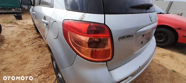 SUZUKI SX4 LAMPA LEWY PRAWY TYŁ TYLNA LEWA PRAWA nr. 18/9